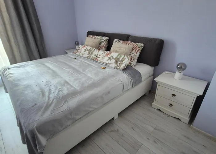 Daire Big 21 Old Town Lux Apartment, Self Check-in 24h, Free Parking Poznan