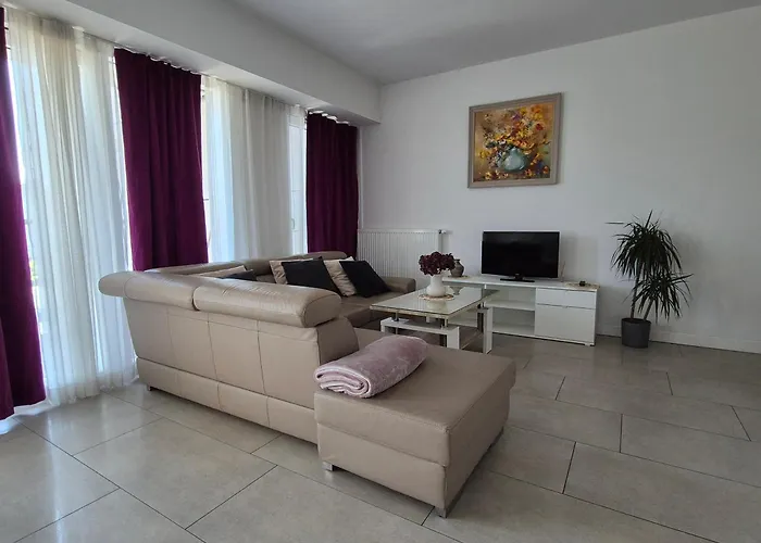 Big 21 Old Town Lux Apartment, Self Check-in 24h, Free Parking * Poznan