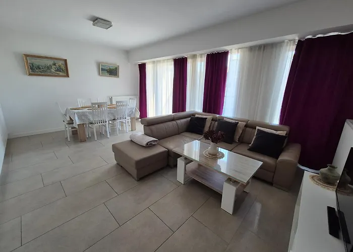 Big 21 Old Town Lux Apartment, Self Check-in 24h, Free Parking Daire Poznan