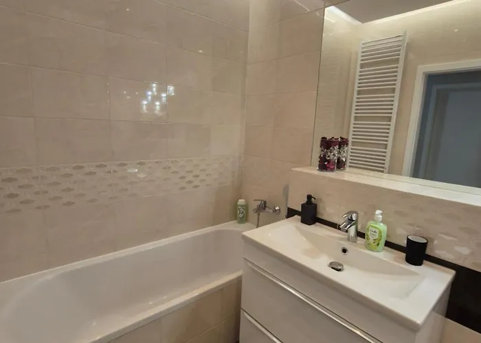 Big 21 Old Town Lux Apartment, Self Check-in 24h, Free Parking Poznan