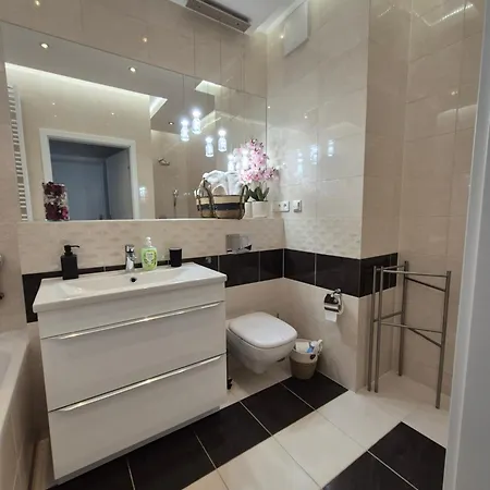 Big 21 Old Town Lux Apartment, Self Check-in 24h, Free Parking Poznan
