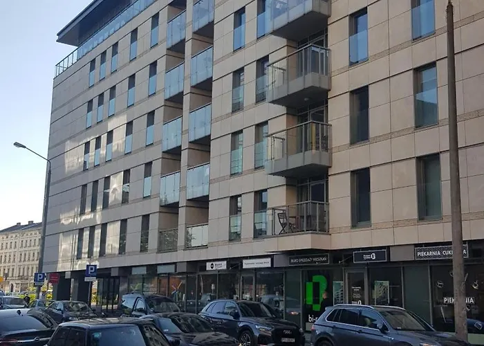 Big 21 Old Town Lux Apartment, Self Check-in 24h, Free Parking شقة بوزنان